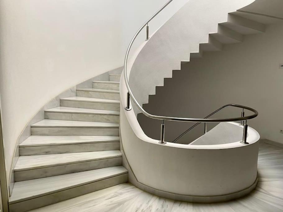 מוחקאר Couples Only, Beautiful 1 Bedroom Apartment In Victoria Building מראה חיצוני תמונה