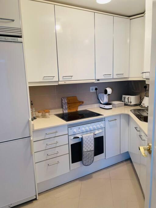 מוחקאר Couples Only, Beautiful 1 Bedroom Apartment In Victoria Building מראה חיצוני תמונה